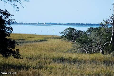 2nd image of 174 Windy Point Road