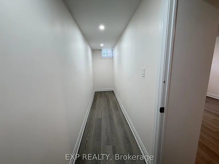 343 Chester Le Blvd #LOWER — Photo 8