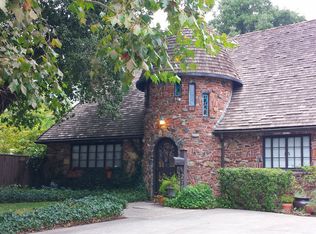 2701 Sutterville Rd, Sacramento, CA 95820