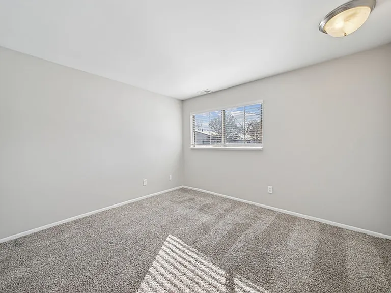 North Branch Apartments — Photo 9
