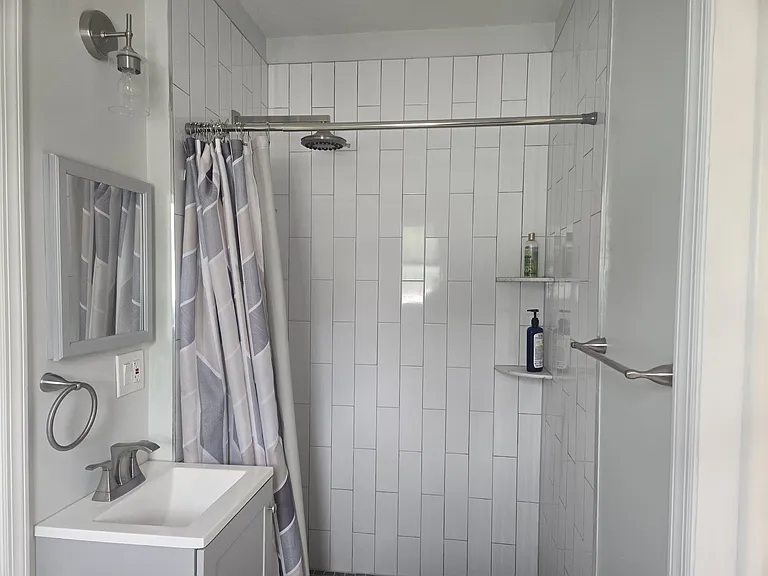 1149 S Orange Ave #3 — Photo 4