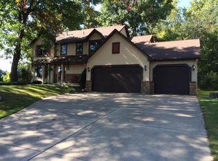 3305 Katie Ln, Arden Hills, MN 55112