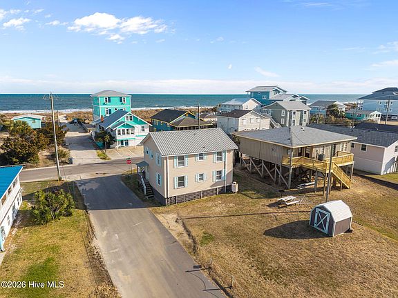 3rd image of 1119 Carolina Beach Avenue N