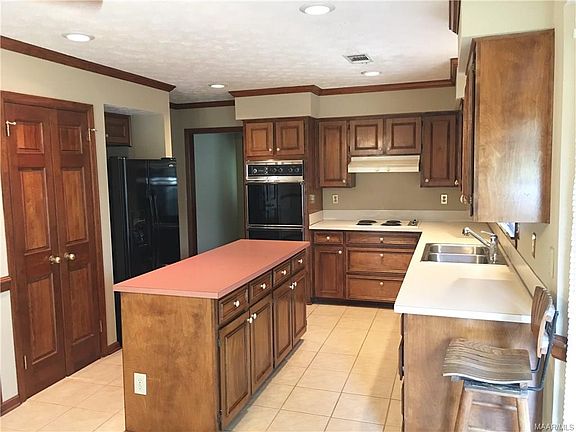 5th image of 6921 Fox Creek Ct