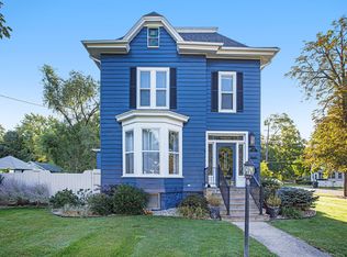 54 Chestnut St, Battle Creek, MI 49017