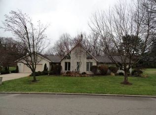 1210 Lakeview Rd NW, New Philadelphia, OH 44663