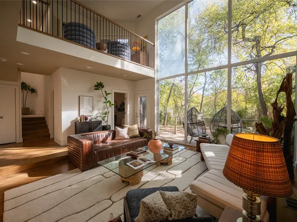 2628 Maple Springs Blvd, Dallas, TX 75235