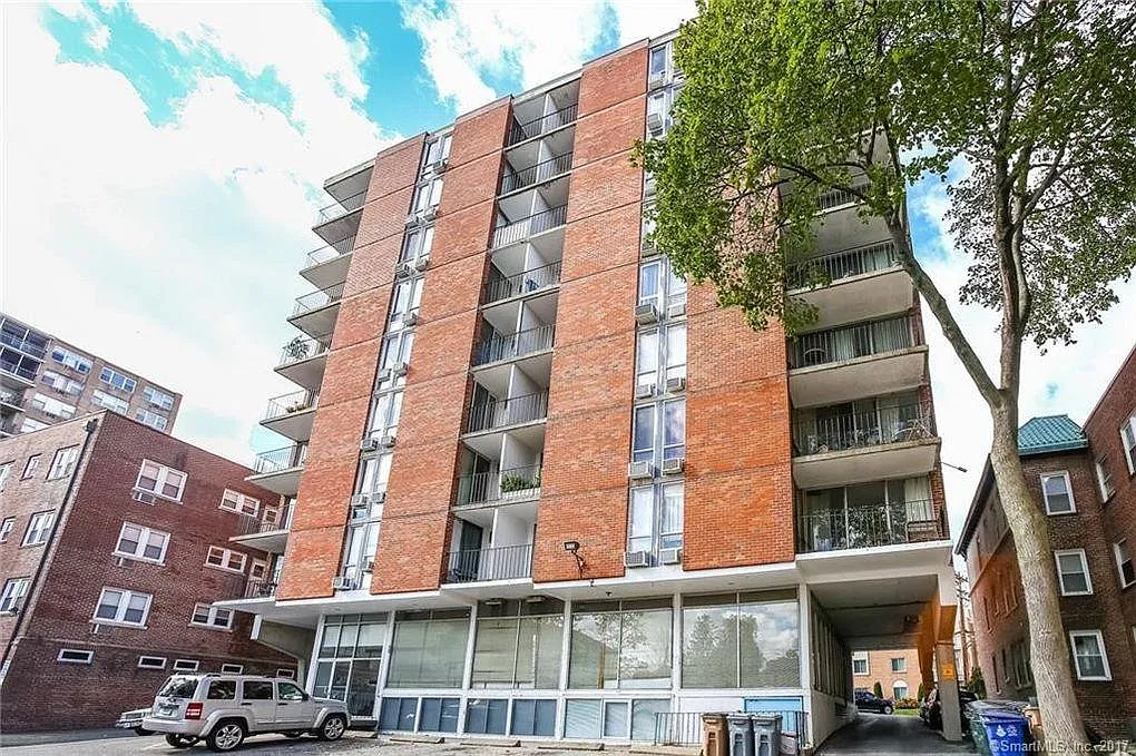 1 bed, 640 sqft, $1,950 — Photo 1