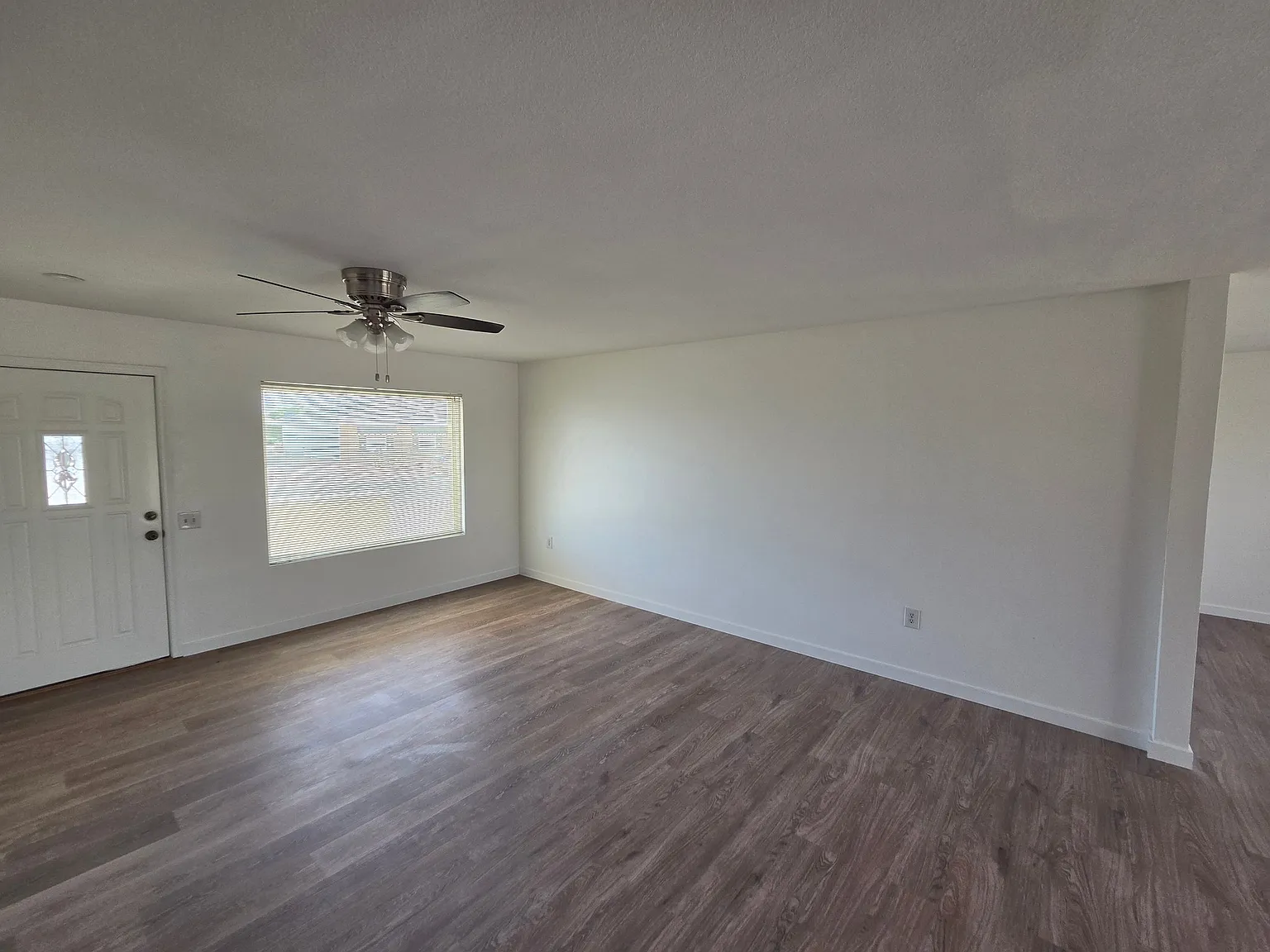 Remodeled 3 BR / 2 BA Sun City Rental - Open Concept & Premium Upgrades — Photo 3