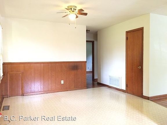 4th image of 2729 Woodbury Dr