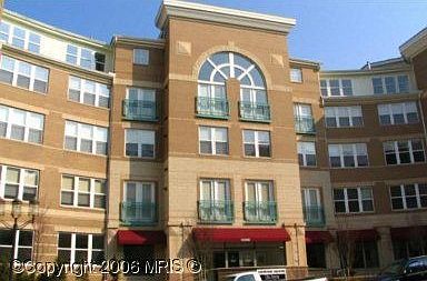 Luxury Living at Reston Town Center