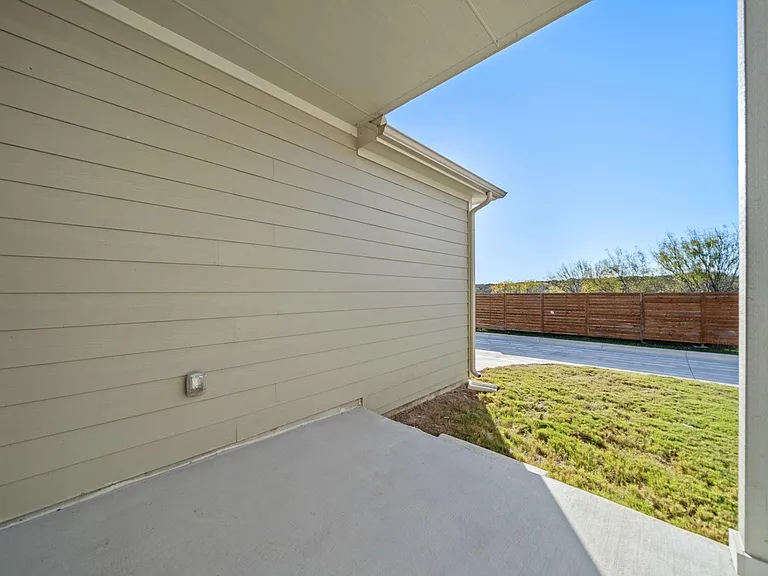217 Pinnacle Ln — Photo 32