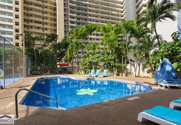 1700 Ala Moana Blvd #1402 — Photo 4