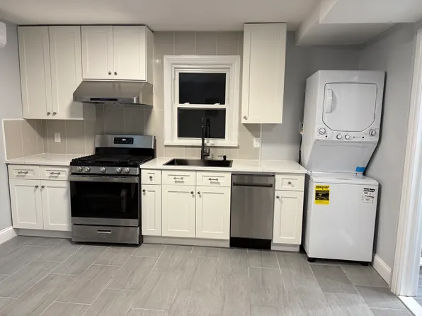 20700 34th Ave #2, Bayside, NY 11361