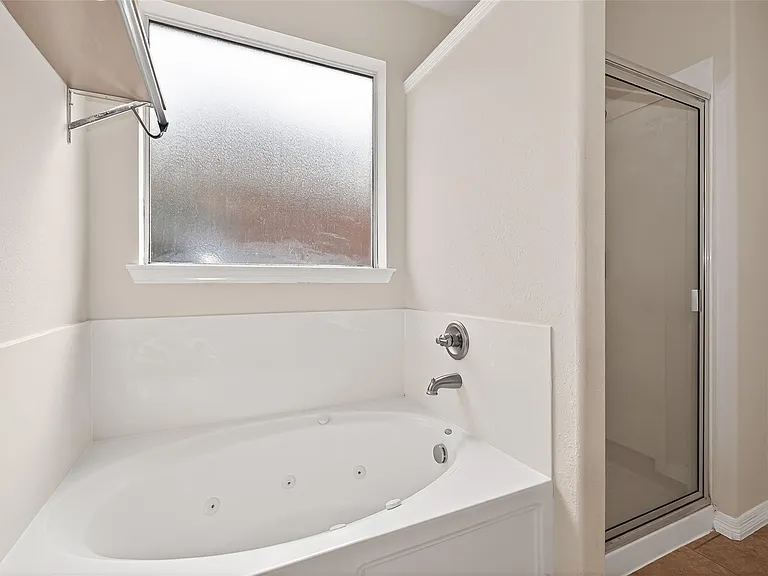 24526 Avellino Ct — Photo 29