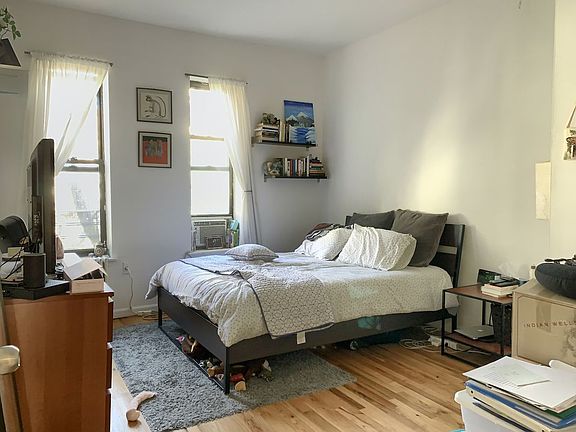 5th image of 317 E 92nd St APT 5W