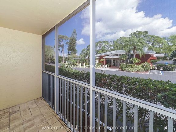 5th image of 2740 Coconut Bay Ln Unit 1G