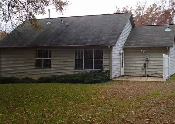 3rd image of 540 Holly Run Ct
