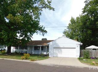 901 E Adams St, Washington, IL 61571