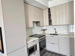 3883 Quartz Rd #1010, Mississauga, ON L5B 0M4