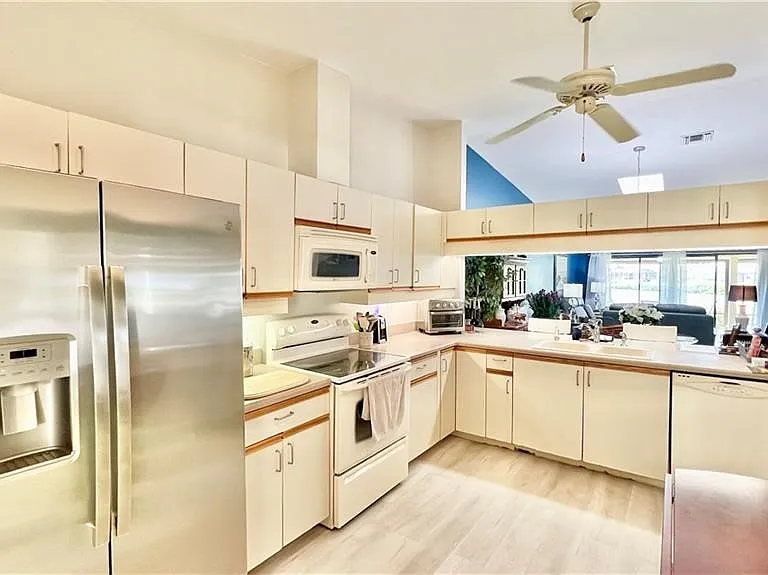 1640 Atares Dr #31 — Photo 8