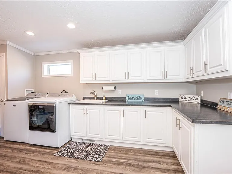 5719 N Richmond Rd — Photo 11