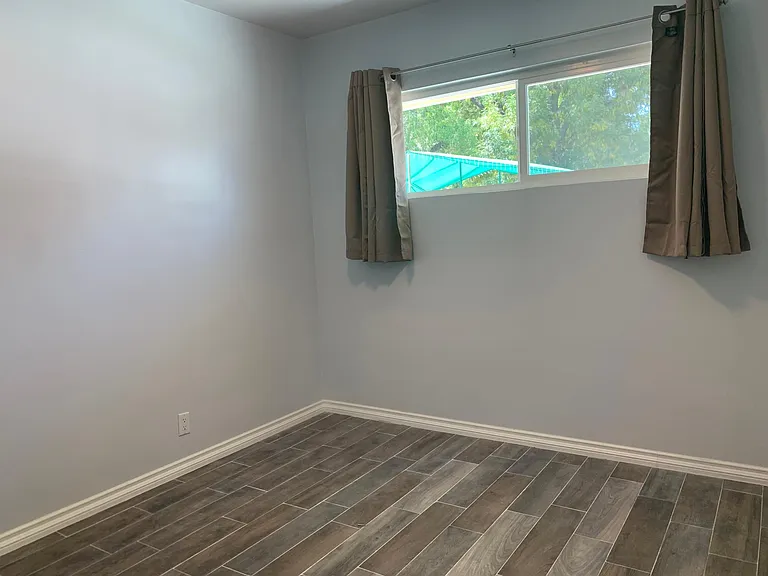 423 N Chandler Ave #C — Photo 9