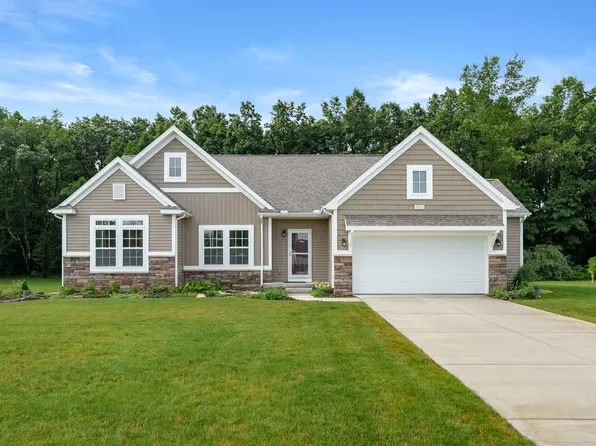 5273 McLin Dr, Kalamazoo, MI 49009