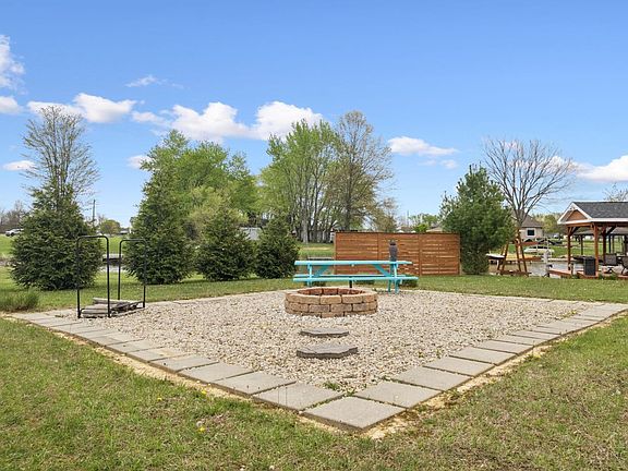 4th image of 286 Waynoka Dr