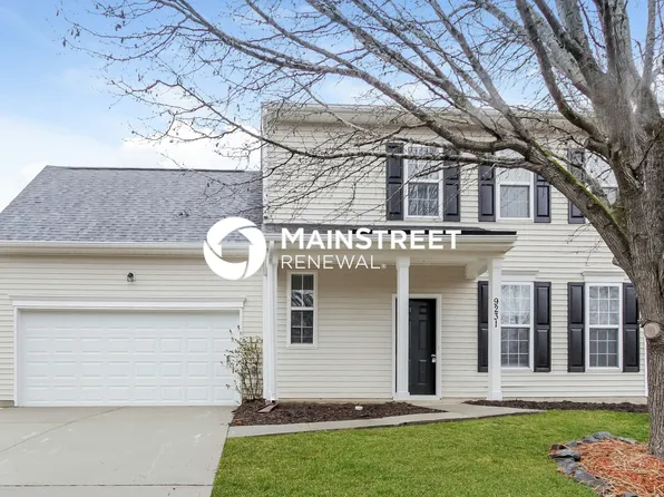 9231 Atlas Cedar Dr, Charlotte, NC 28215