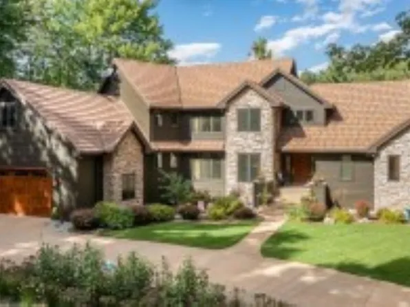 725 E Edenville Lake Rd, Hope, MI 48628