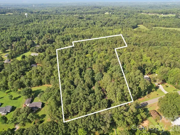 10505 Earnhardt Lake Rd, Davidson, NC 28036