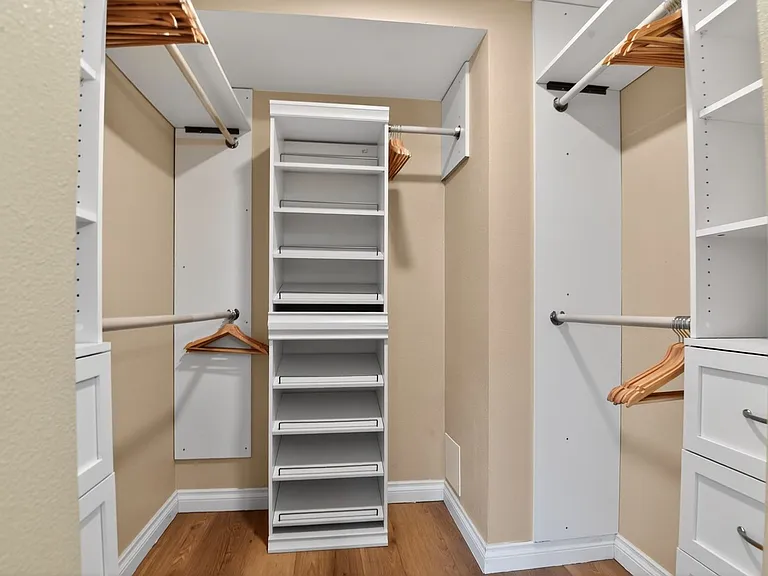 2173 Arbor Cir — Photo 29