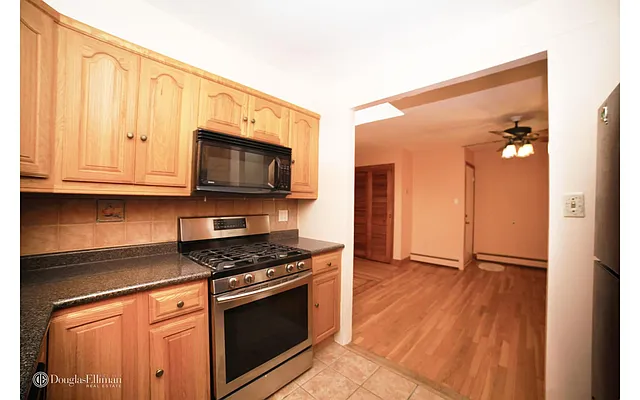 Rented by Douglas Elliman | media 3