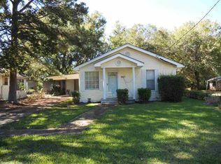 807 N Myrtle St, Warren, AR 71671