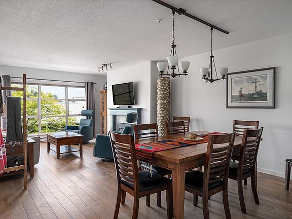 2nd image of 500 Stewart Ave #504