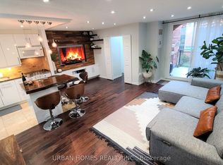 16 Elgin St #215, Markham, ON L3T 4T4