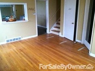 LIving Room
						:
						Nice hardwood floors