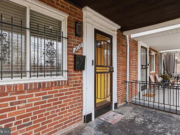 5th image of 206 36th St SE