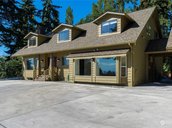 6299 Hinman Drive, Clinton, WA 98236