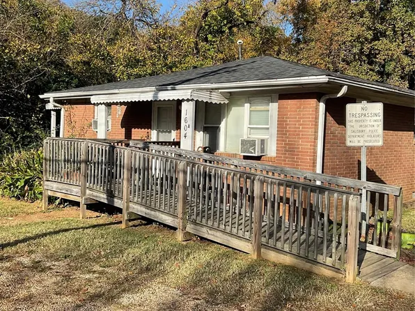 1604 N Long St, Salisbury, NC 28144