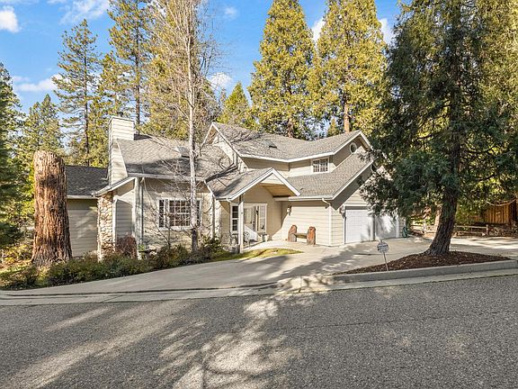 5th image of 53875 Dogwood Creek Dr