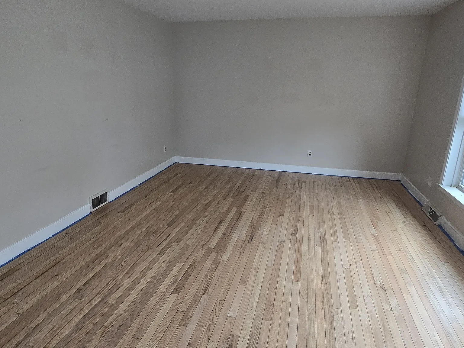 4 bed, 2.5 bath, 1656 sqft, $2,400 — Photo 4