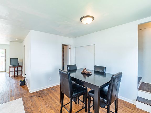 5th image of 3439 Powell Ave
