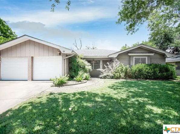 105 Beachmont Ln, Port Lavaca, TX 77979