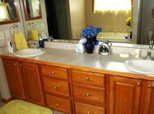 929 S Grey Rd, Midland, MI 48640