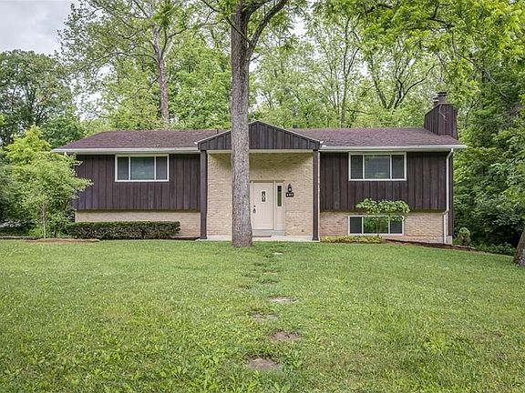 2nd image of 460 Lamplighter Pl