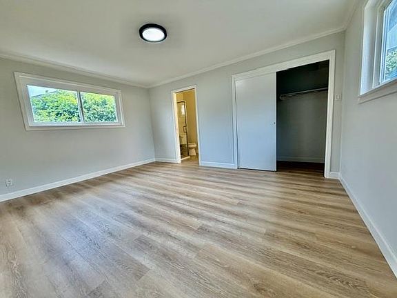 3rd image of 2396 Patricia Dr