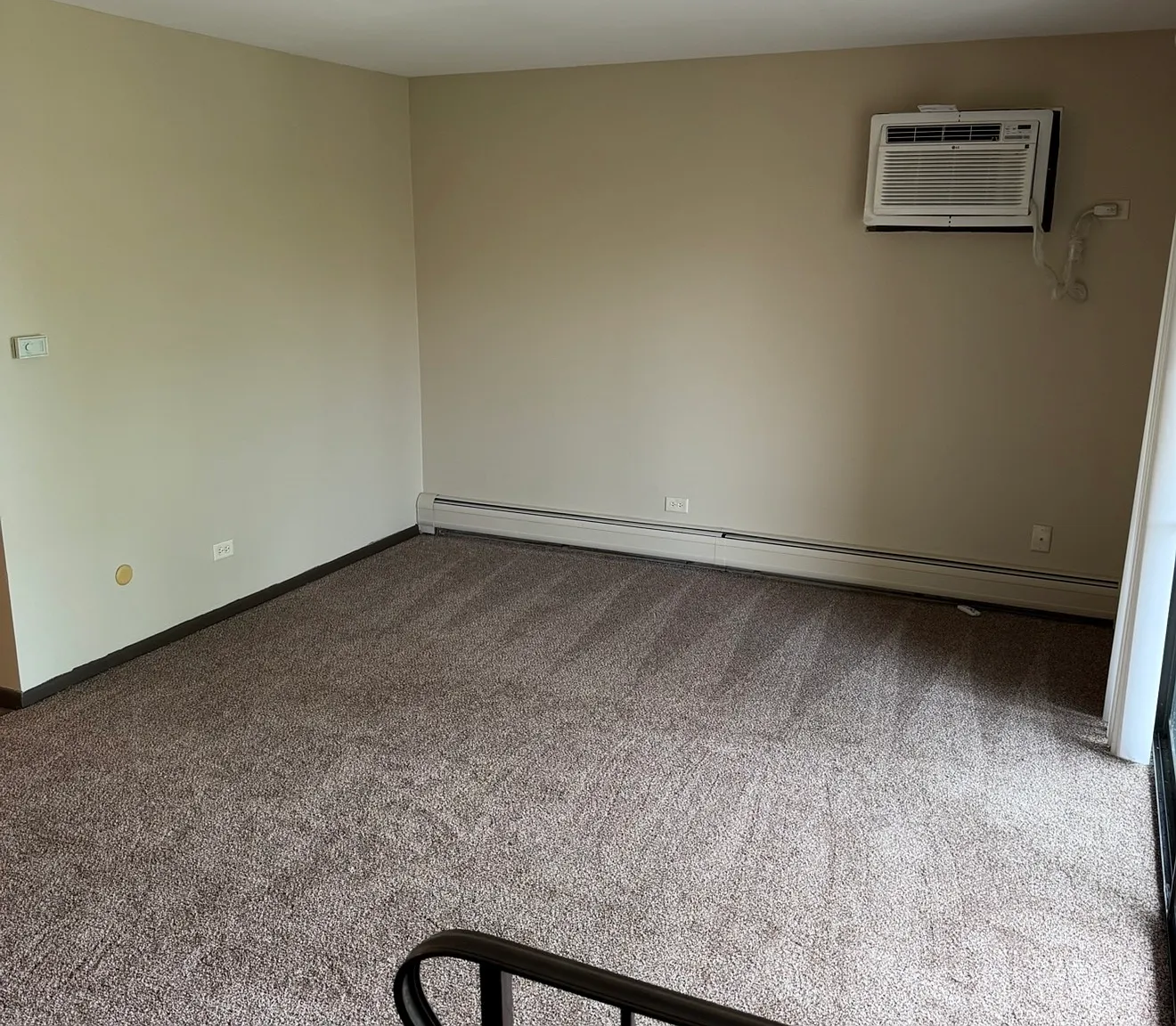 2 bed, 850 sqft, $1,725 — Photo 3