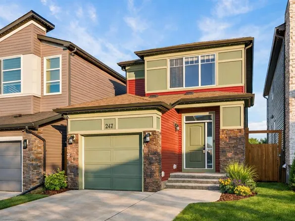 247 W Belmont Heath SW, Calgary, AB T2X 4N4